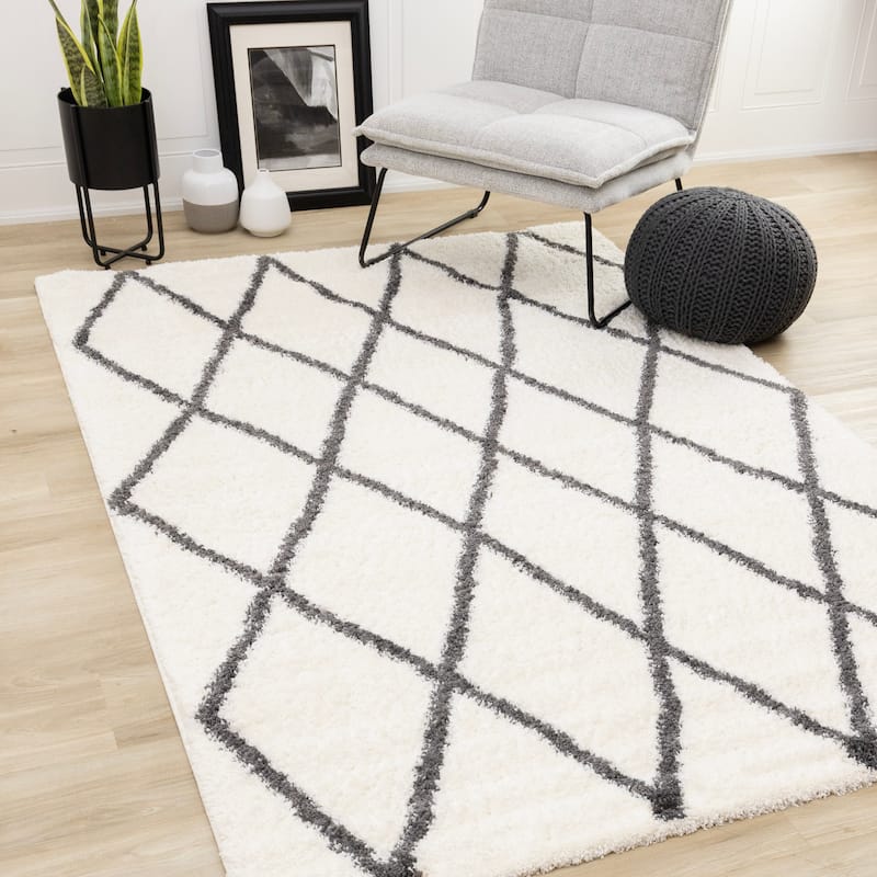 Fairmont Collection - Cream Grey Trellis Shag Area Rug - 6'7" x 9'10"