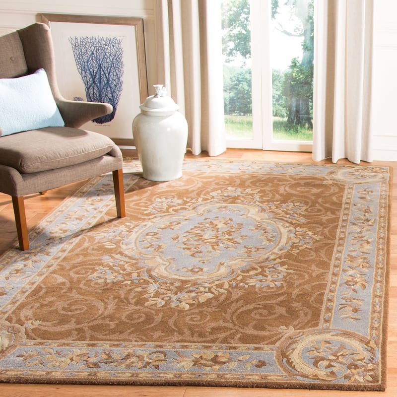 SAFAVIEH Handmade Empire Bell Traditional Oriental Wool Rug - 7'6" x 9'6" - Blue/Brown
