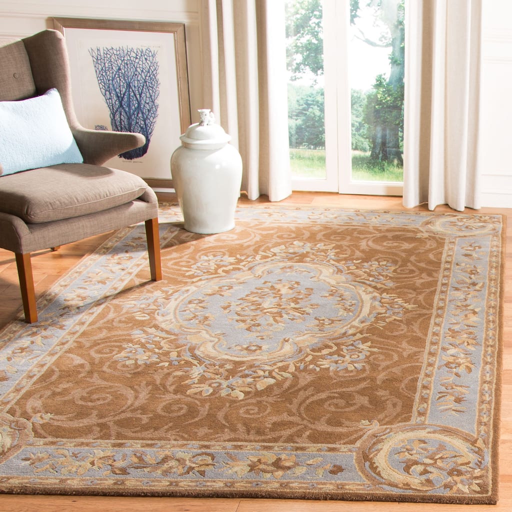 SAFAVIEH Handmade Empire Bell Traditional Oriental Wool Rug