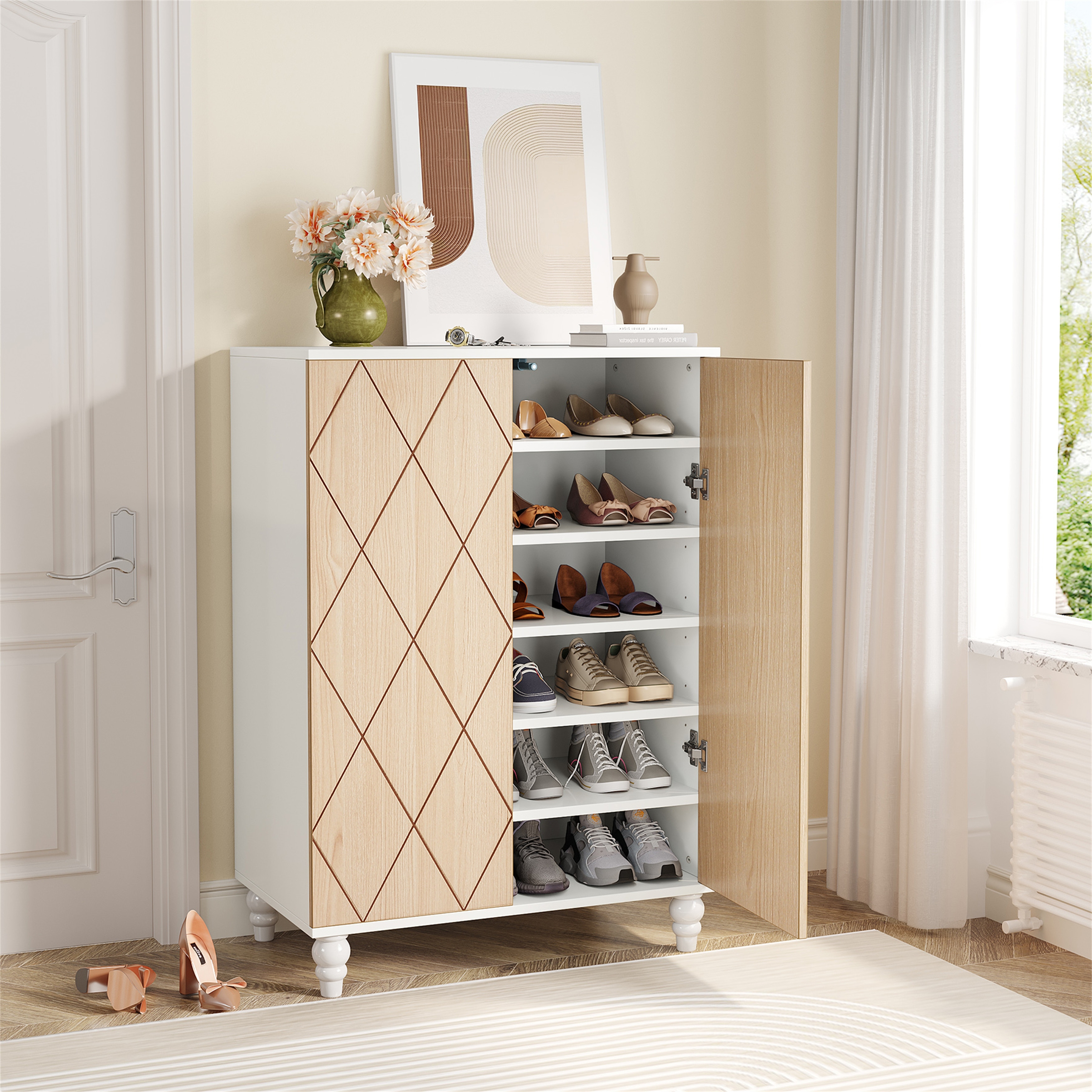 Shoe cubby top with doors