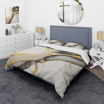 Designart "Abstract Geode Marble White And Gold II" White Modern - Bedding Set With Shams