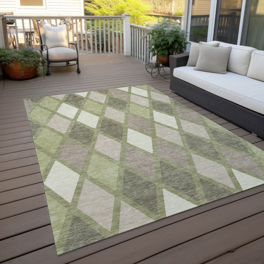 Machine Washable Indoor/ Outdoor Chantille Diamond Prism Rug