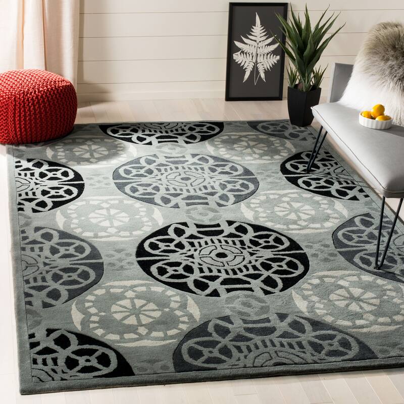 SAFAVIEH Handmade Capri Hilkaa Modern Wool Rug - 8' x 10' - Grey/Black