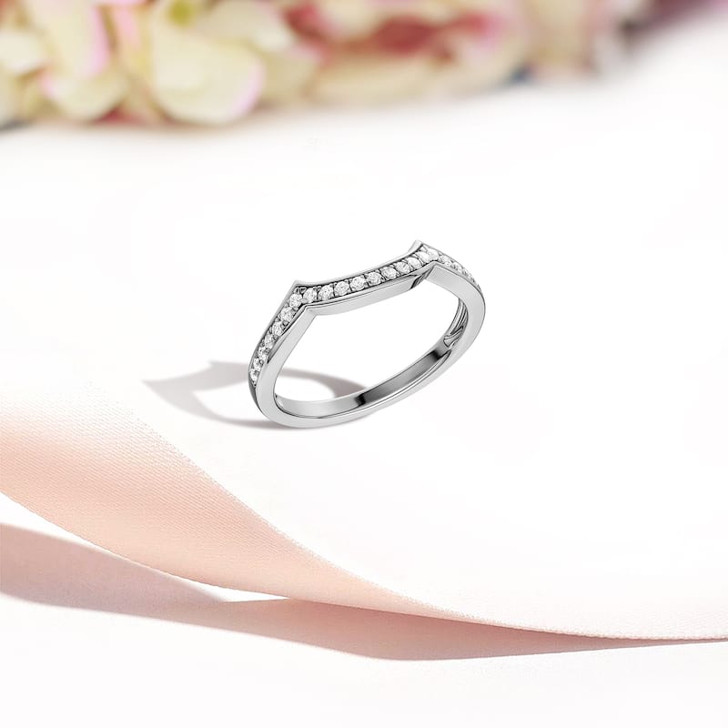 1/6ct TDW Diamond Contour Wedding Band in 10K Gold for Women