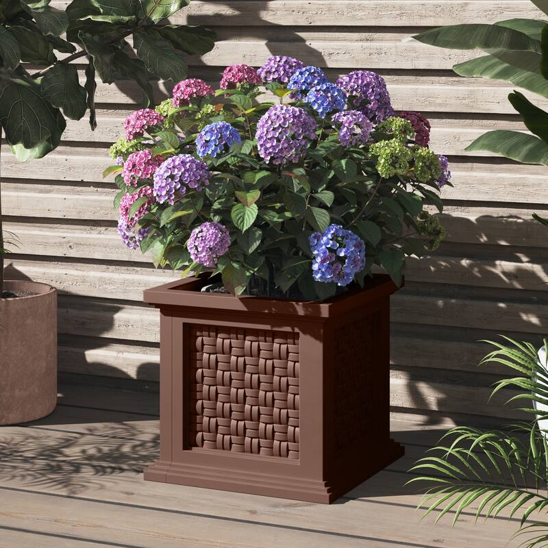 Pure Garden 14.65-in Faux Rattan Style Outdoor Planter Box