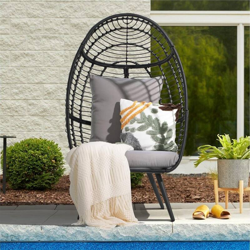 Egg Chair Outdoor, Patio Rotating Basket Chair, All-Weather Wicker Egg Lounger Chair for Outside Indoor