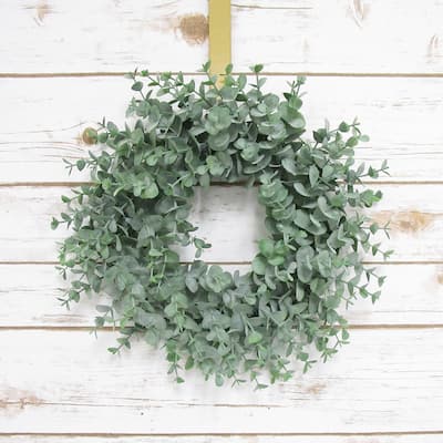 Young Frosted Green Artificial Eucalyptus Leaf Foliage Greenery Wreath 12in