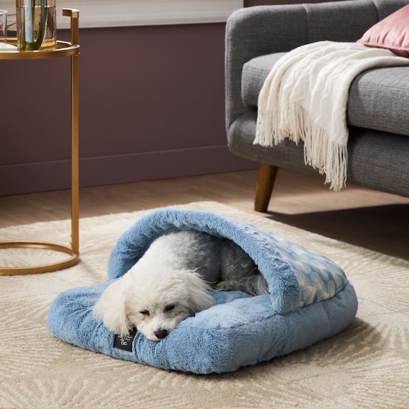 NICOLE MILLER NEW YORK PET Kendall Fluted Geo Cozy Slipper Cave Pet Bed - 22"x17"x11"