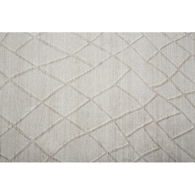 Verih Traditional Woven Area Rug By HomeRoots - 4' x 6'