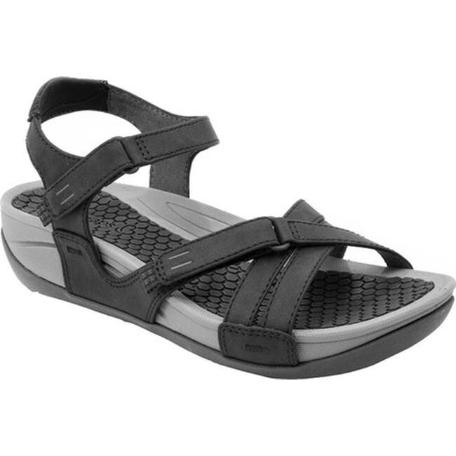 black bare trap sandals