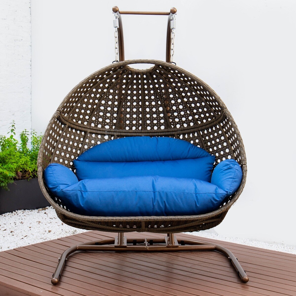 https://ak1.ostkcdn.com/images/products/is/images/direct/81112c10e5028d26190c688fd969e21073d169c9/All-Weather-Wicker-Egg-Shaped-2-person-Porch-Swing-with-Cushion.jpg