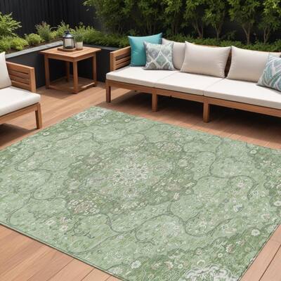 HomeRoots Medallion Traditional Rectangle Outdoor Rug