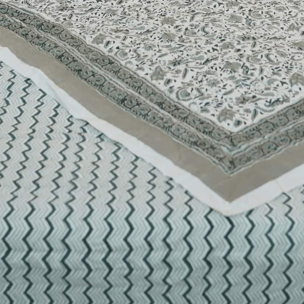 Fabdivine Handcrafted Cotton Quilt - Blue Gray Floral Traditional Block Print, Reversible Premium Bedspread for Bedroom Décor