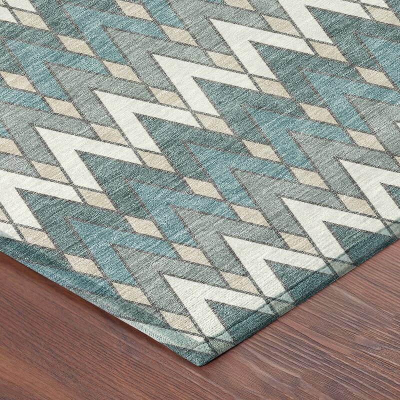 Machine Washable Indoor/ Outdoor Modern Baxter Chantille Rug