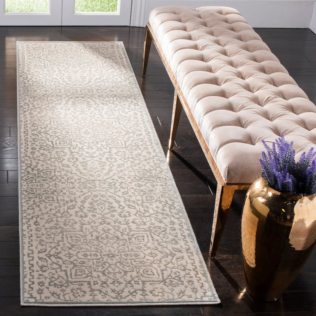SAFAVIEH Noble Adrienn Modern Oriental Polyester Rug