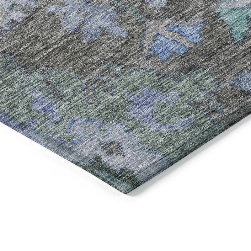 Machine Washable Indoor/ Outdoor Vintage Traditional Chantille Rug