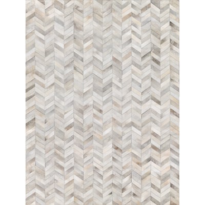 EXQUISITE RUGS Natural Hide Hand-stitched Leather Hide White/Silver Area Rug.