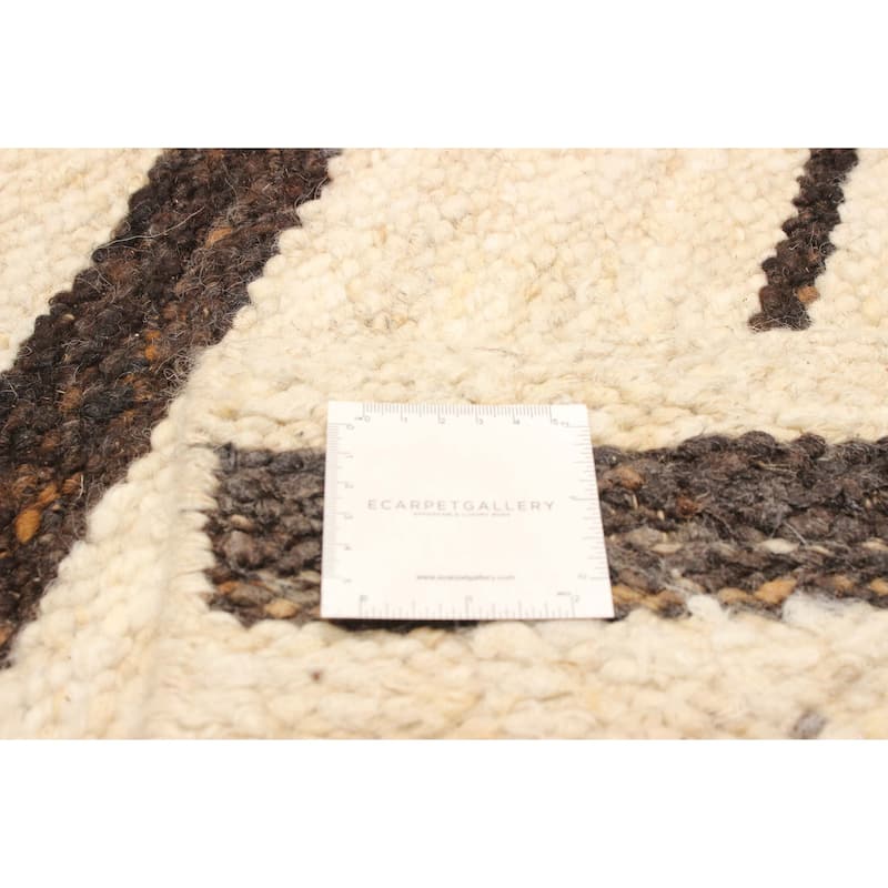 ECARPETGALLERY Hand-knotted Tangier Cream Wool Rug - 4'11 x 8'0