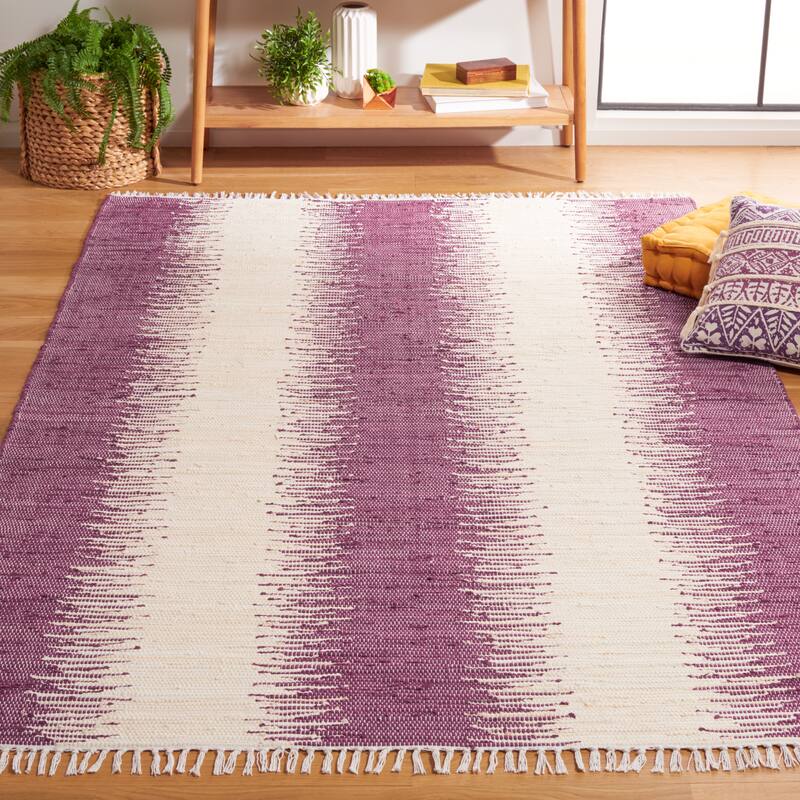 SAFAVIEH Handmade Flatweave Montauk Camille Casual Cotton Rug - 5' x 8' - Purple