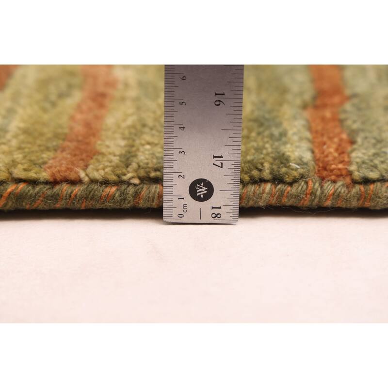 ECARPETGALLERY Hand-knotted Peshawar Ziegler Green Wool Rug - 5'1 x 6'11