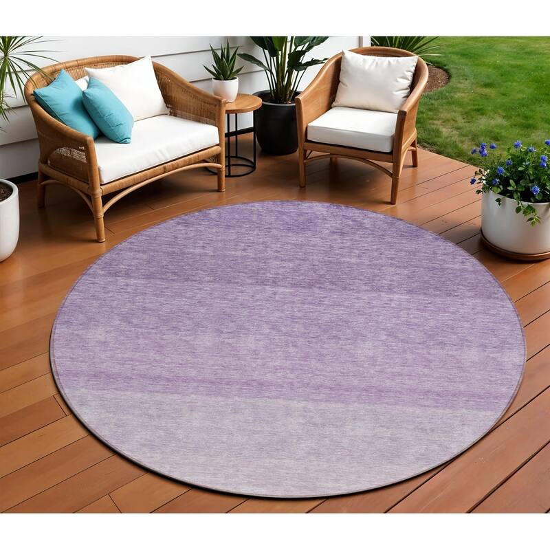 HomeRoots Ombre Transitional Rectangle Outdoor Rug - 8' Round