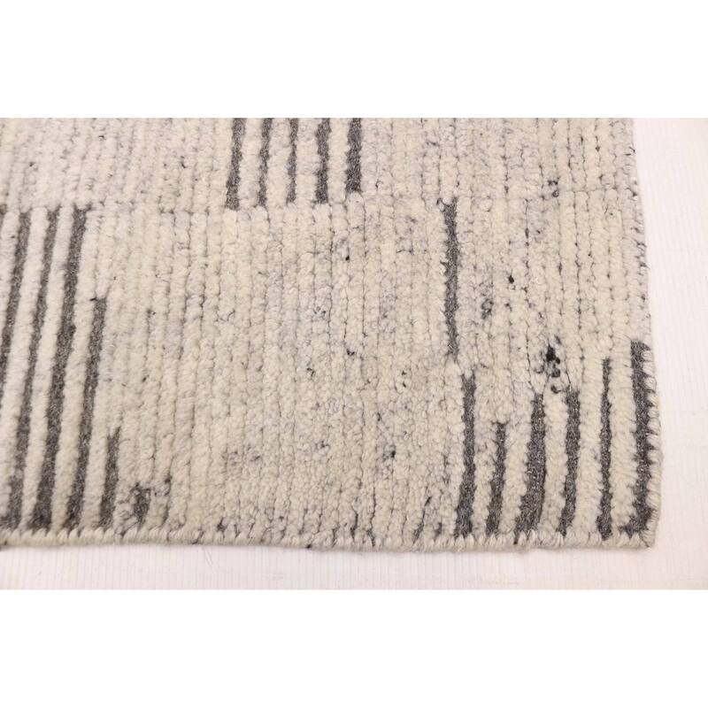 ECARPETGALLERY Hand-knotted Tangier Light Grey Wool Rug - 5'2 x 7'11