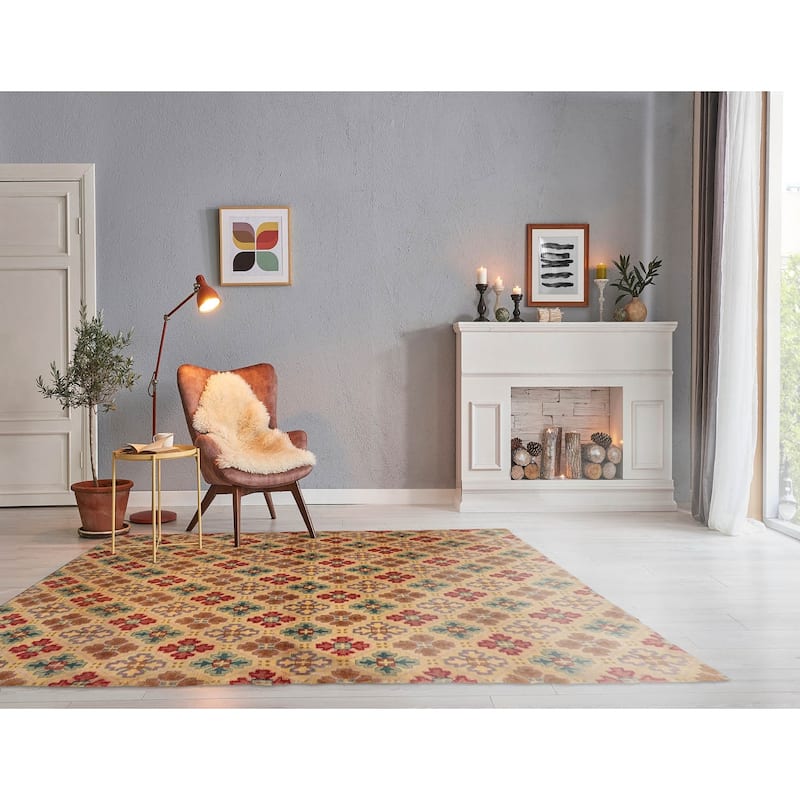 Hand Knotted Tibetan Beige All-Over Wool Transitional Area Rug - 4' 1'' x 5' 8''