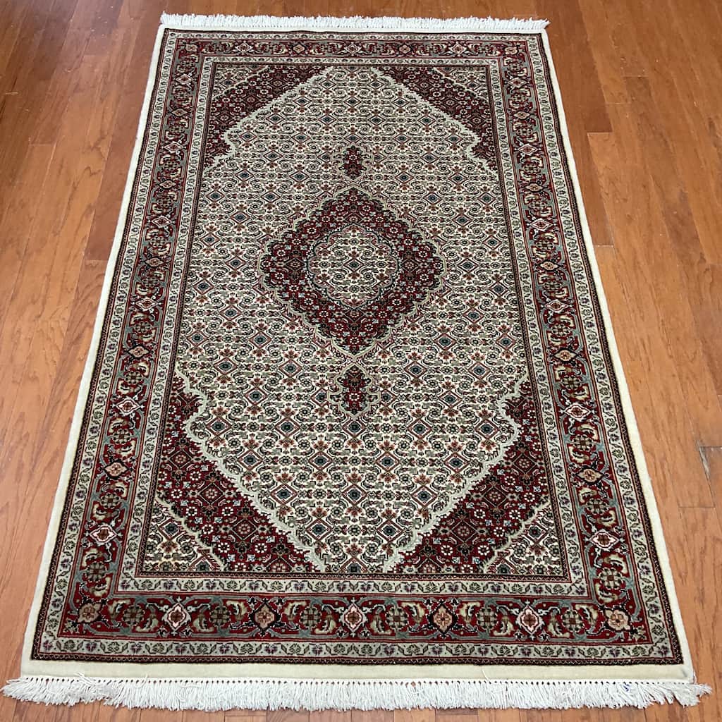 HERAT ORIENTAL Handmade Tabriz Fish Design Wool Rug - 4'1" x 6'7"