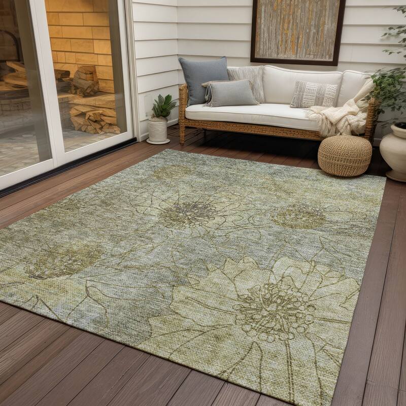 Machine Washable Indoor/ Outdoor Contemporary Floral Chantille Rug