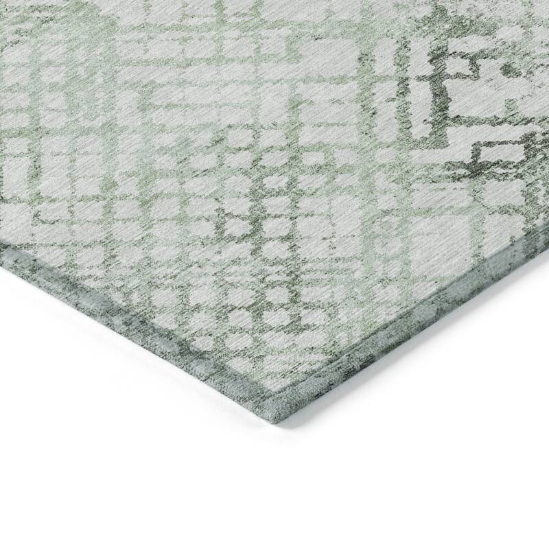 Machine Washable Indoor/ Outdoor Chantille Distressed Trellis Rug