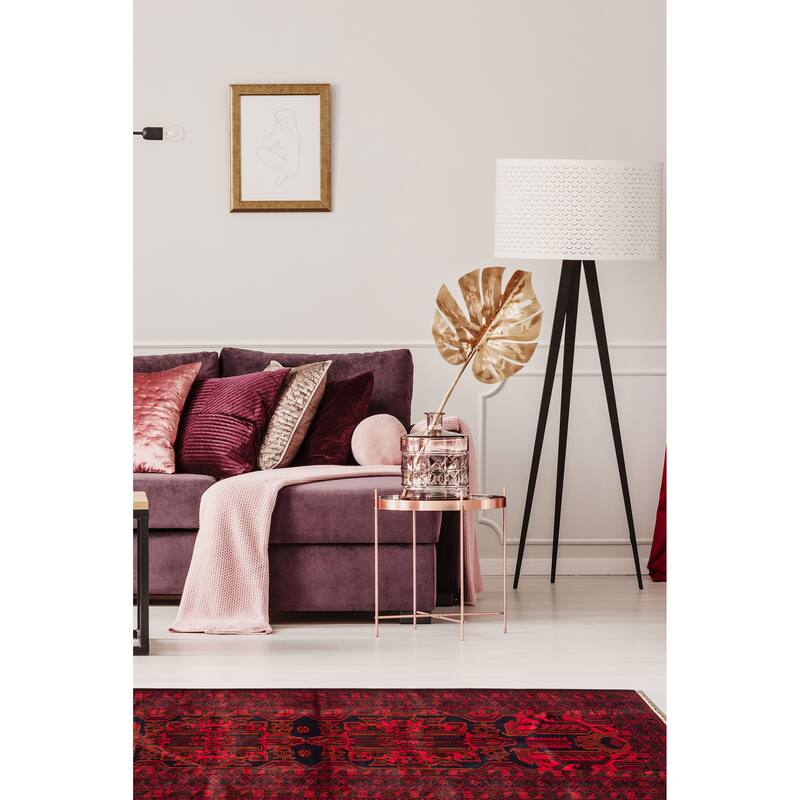 Teimani Red Rug 3'9" x 7'7" - 3'9 x 7'7