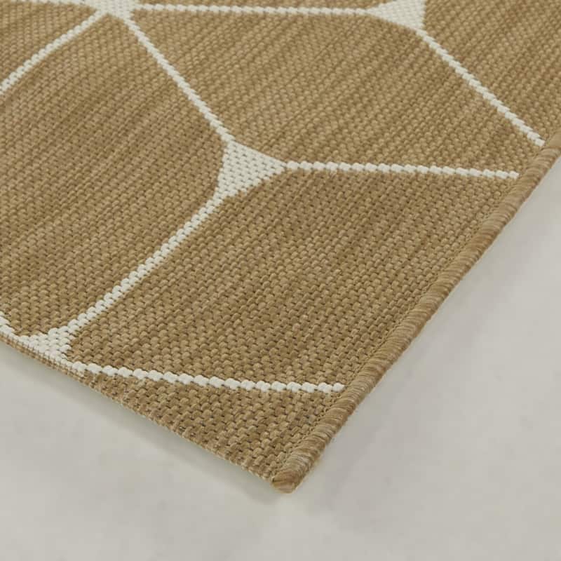Macsen Geometric Indoor/Outdoor Area Rug