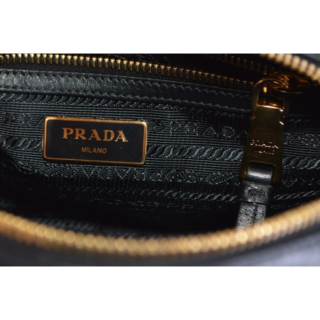 prada camera bag beige
