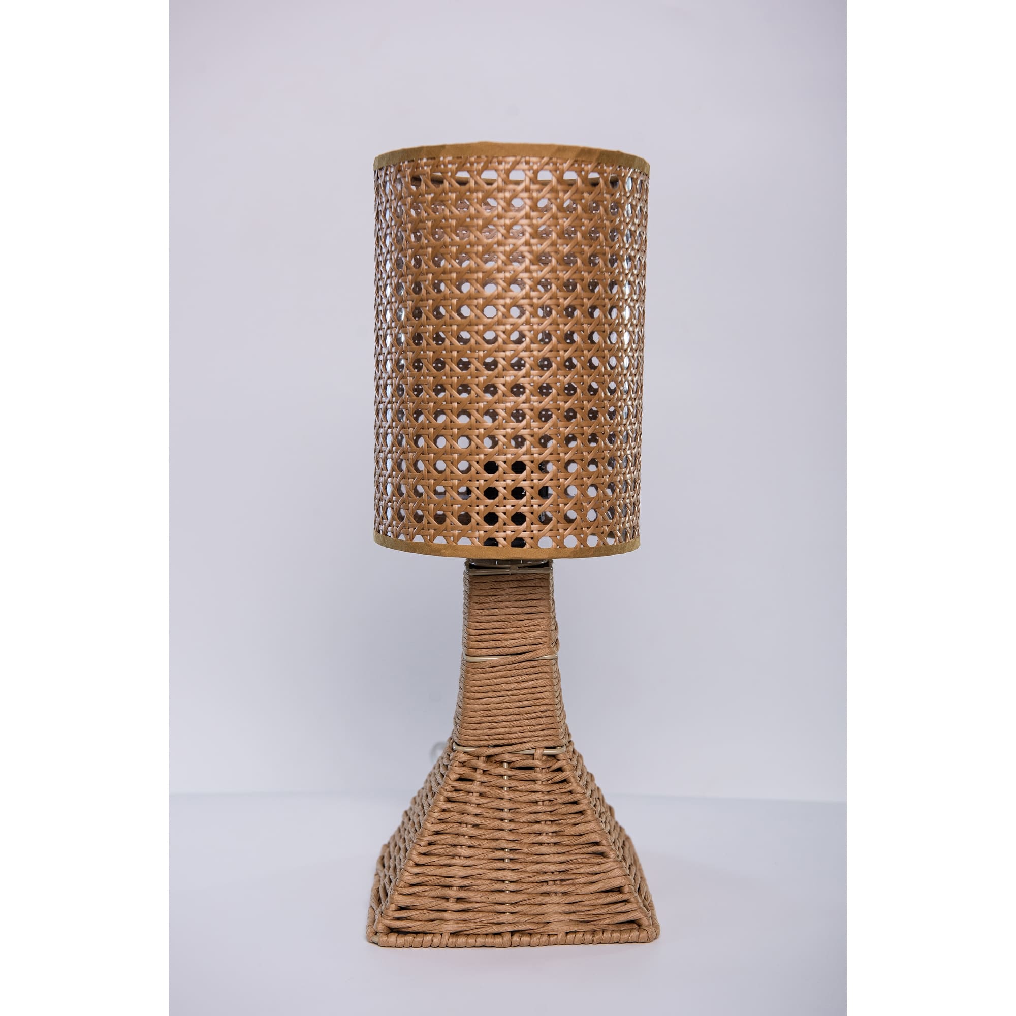 Coastal Rattan Table Lamp Boho Decorative Nightstand Light 16" Tall