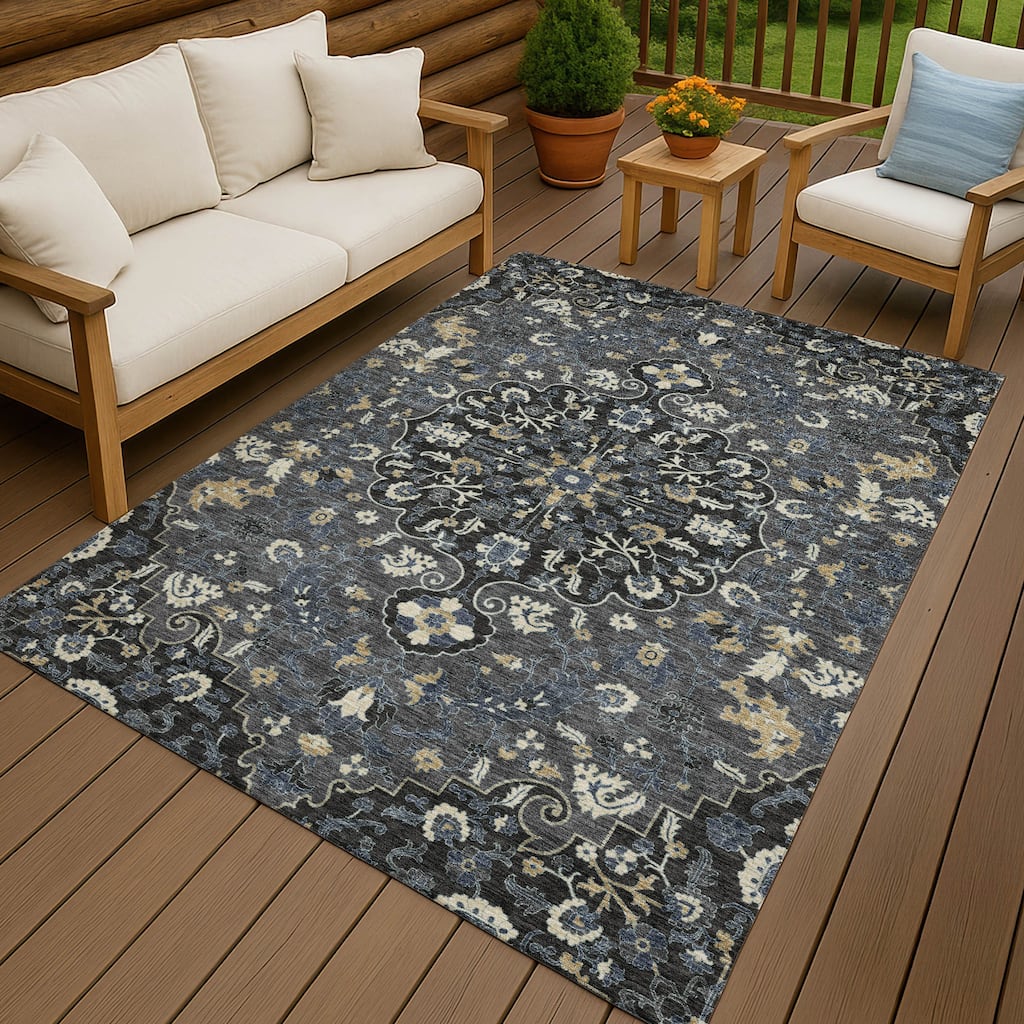 Machine Washable Indoor/ Outdoor Traditional Savannah Chantille Rug
