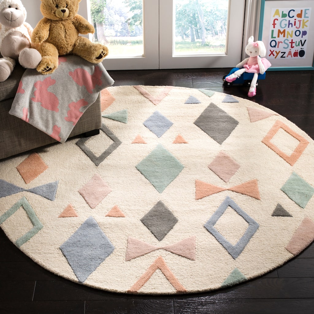 SAFAVIEH Handmade Kids Nertila Wool Rug