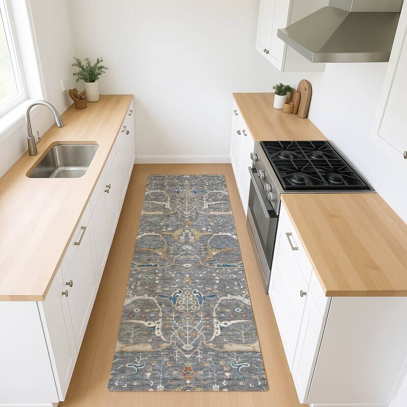 Machine Washable Indoor/ Outdoor Traditional Persian Chantille Rug