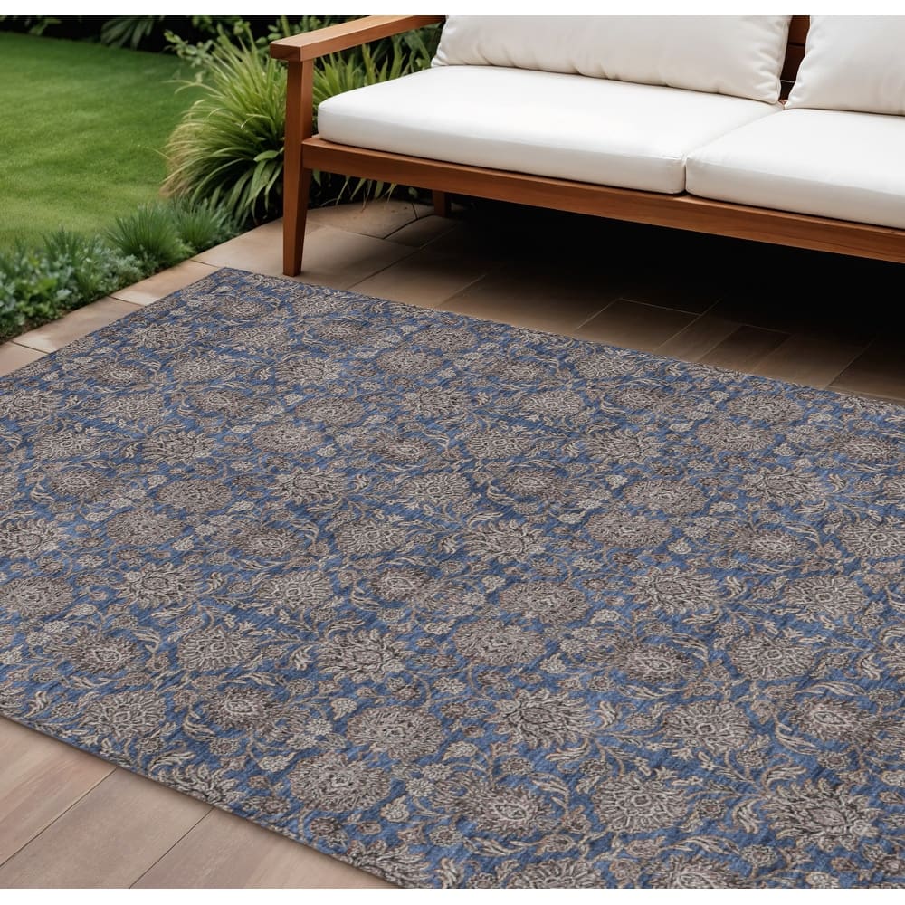 HomeRoots Floral Transitional Rectangle Outdoor Rug