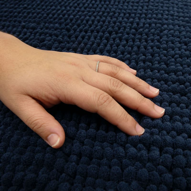 Mohawk Home Homespun Noodle Bath Rug