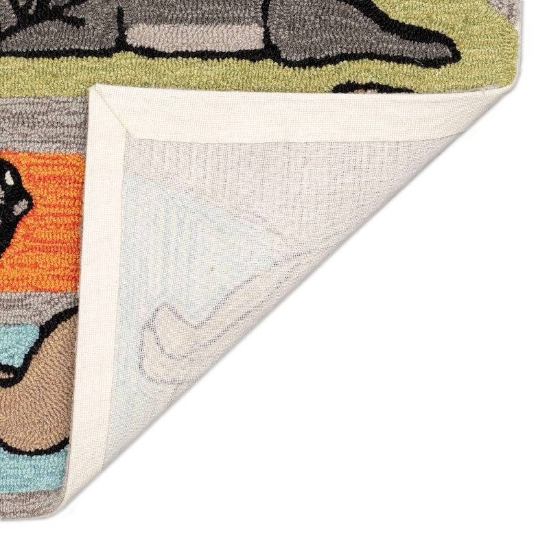 Liora Manne Frontporch Yoga Dogs Indoor/Outdoor Rug - 2'6" x 4'