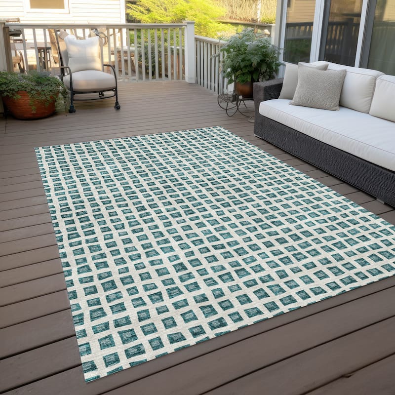 Machine Washable Indoor/ Outdoor Chantille Squared Rug