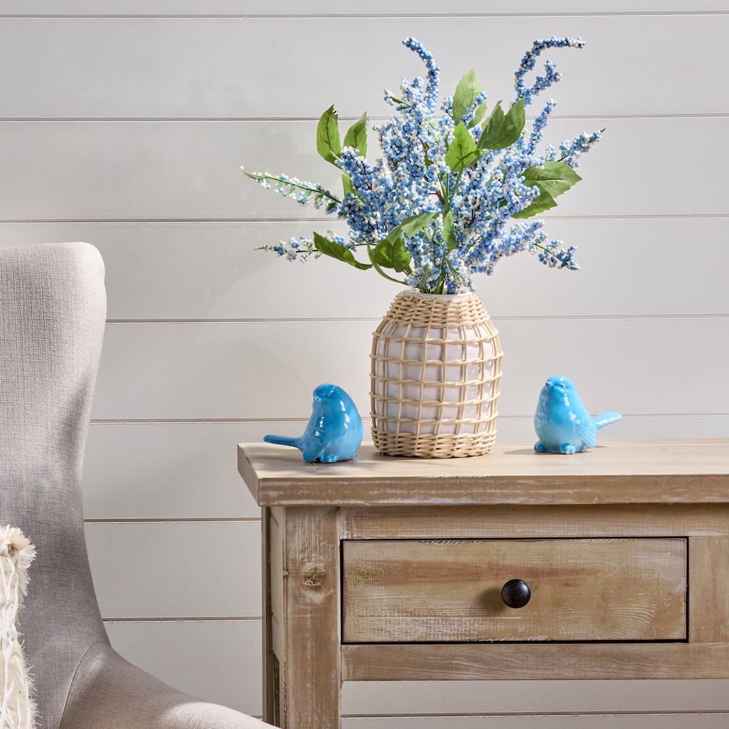 22" Blue Sky Berry Bundle