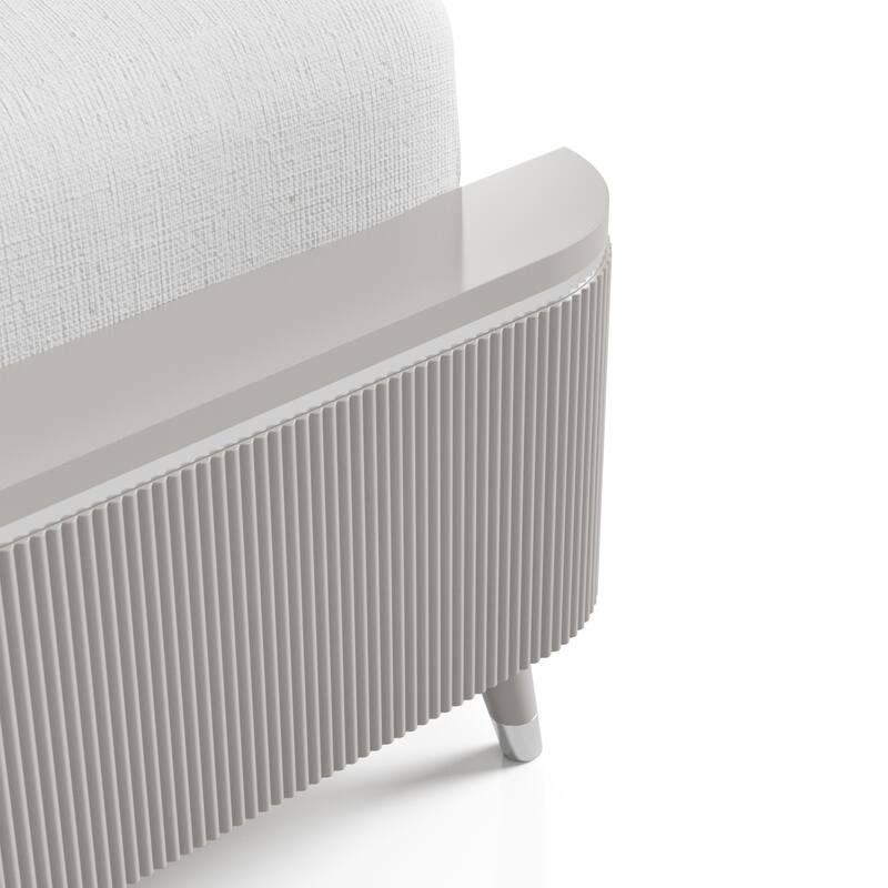 Furniture of America Seraphine Modern 2-Piece Light Grey Solid Wood Panel Bedroom Set with Fluted Headboard