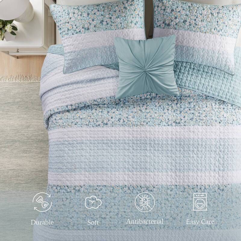 Madison Park Evian 4 Piece Seersucker Quilt Set with Throw Pillow