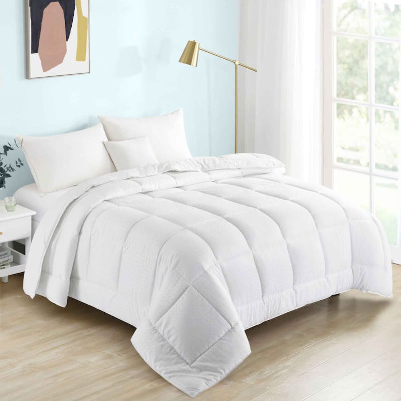 Year Round Down Alternative Duvet Comforter with Jacquard Cover - King - Square