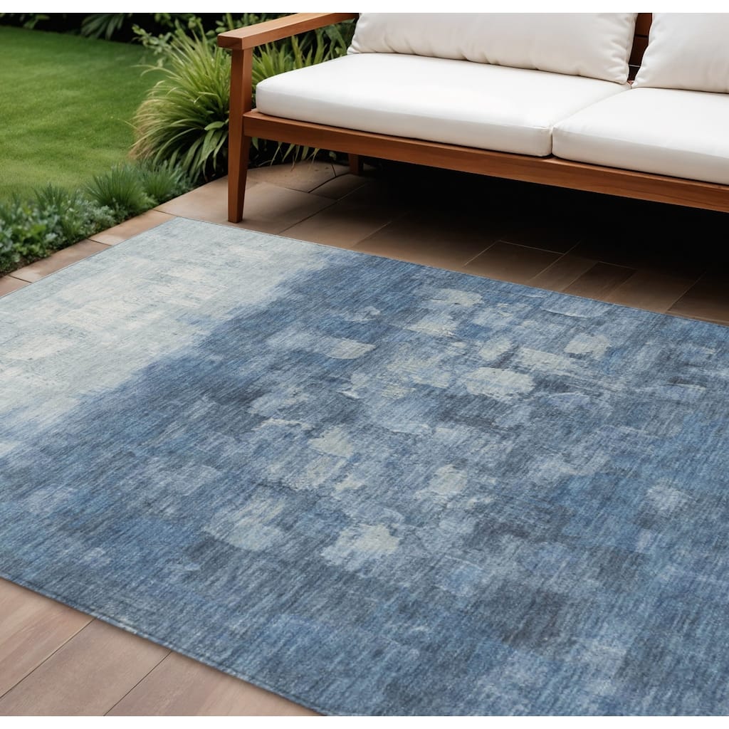 HomeRoots Abstract Transitional Rectangle Outdoor Rug - 10' X 14'