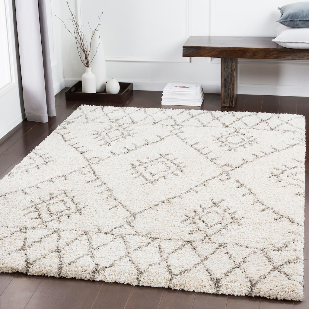 Amira Ivory Moroccan Shag Area Rug (7'10" x 10'3") - 7'10" x 10'3"
