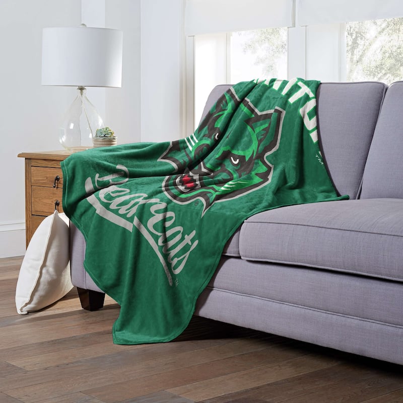 NCAA America East Alumni Silk Touch Throw Blanket
