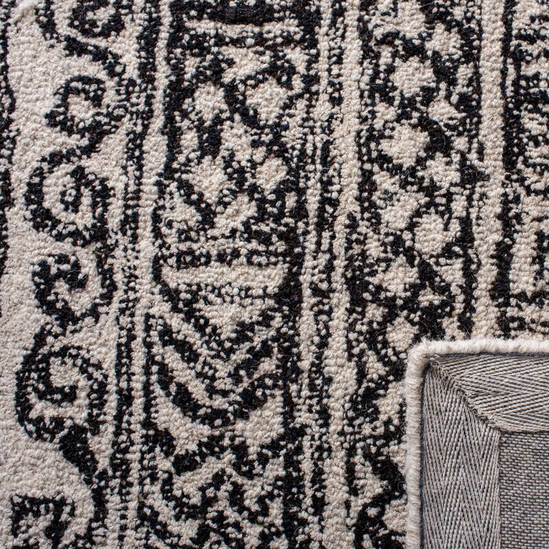 SAFAVIEH Handmade Micro-Loop Ayelet Transitional Wool Rug-