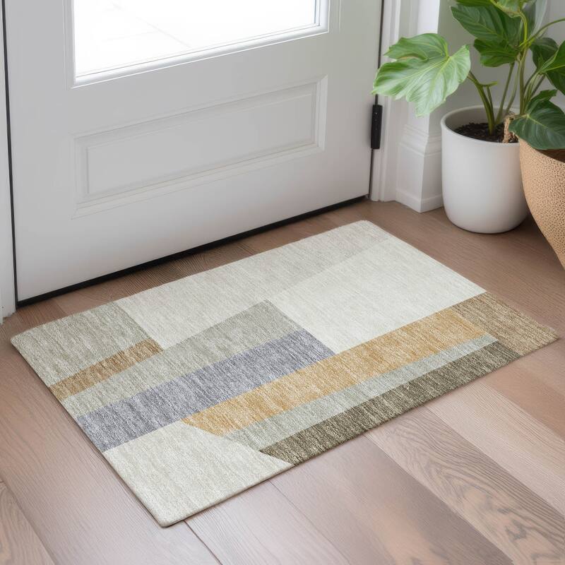 Machine Washable Indoor/ Outdoor Contemporary Jolie Chantille Rug